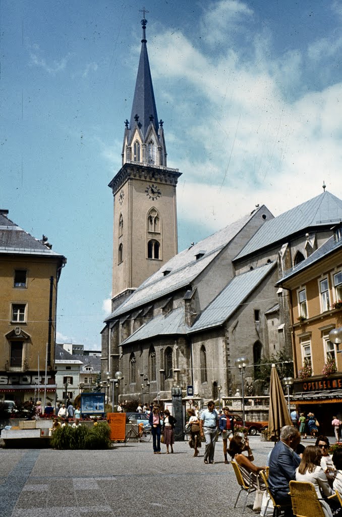 -Villach- Kirche & Rathausplatz (1980) by Markus Freitag