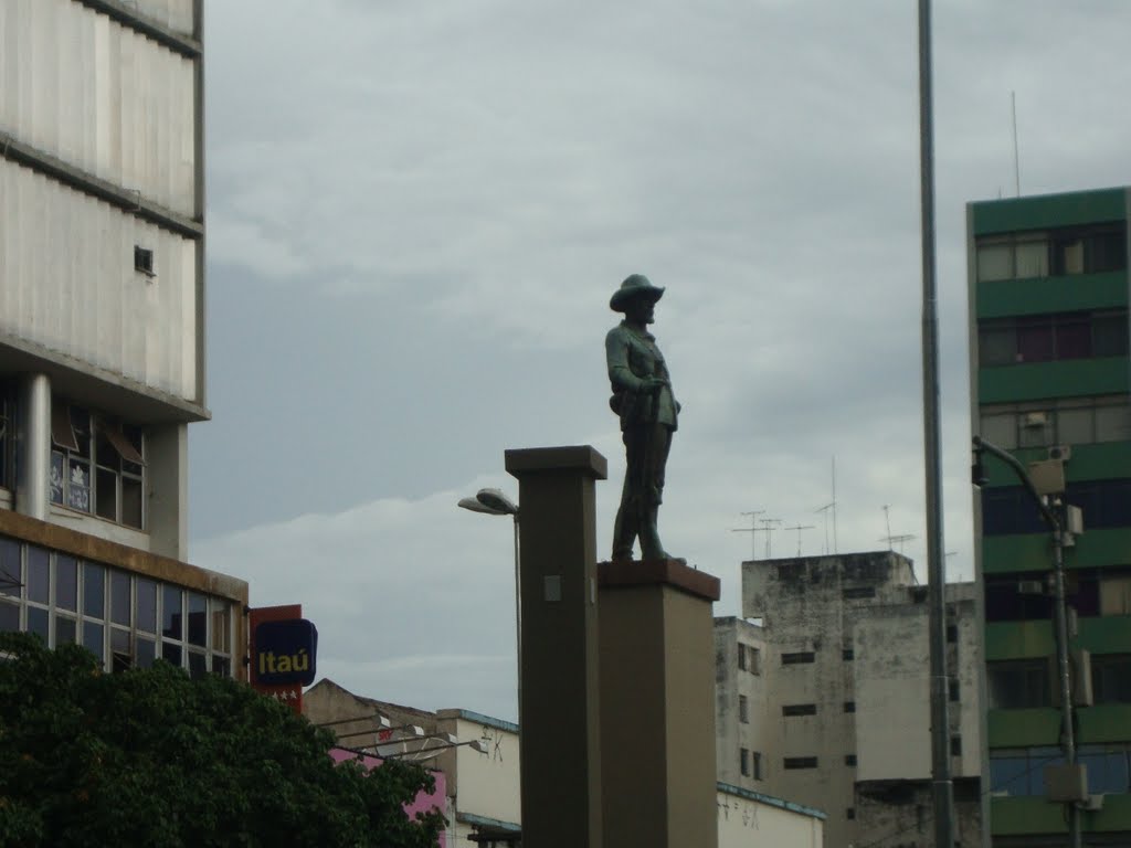 Estátua do Anhanguera by Victor by Victor Lourenço