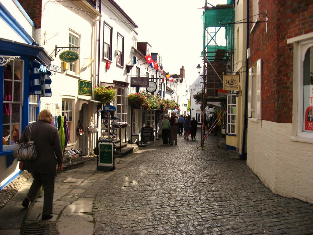 Quay Street, Lymington by anythingbutgas