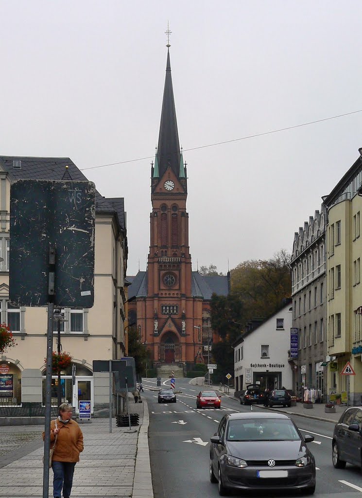 Aue - Die Schneeberger Strasse mit Blick auf die Nicolaikirche by Thomas Eichler