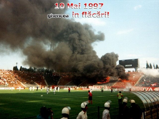 10 mai 1997 - Dinamo arde peluza din Ghencea by ultra_tei