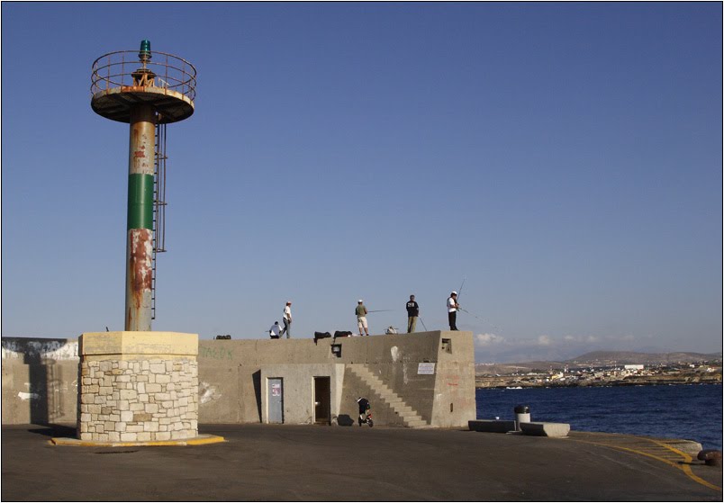 Heraklion, lighthouse by Olivier Mondet