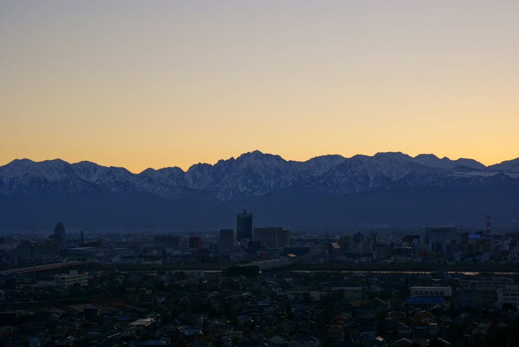 Toyama City and Mt.Tateyama1 by Yoichi Takanami