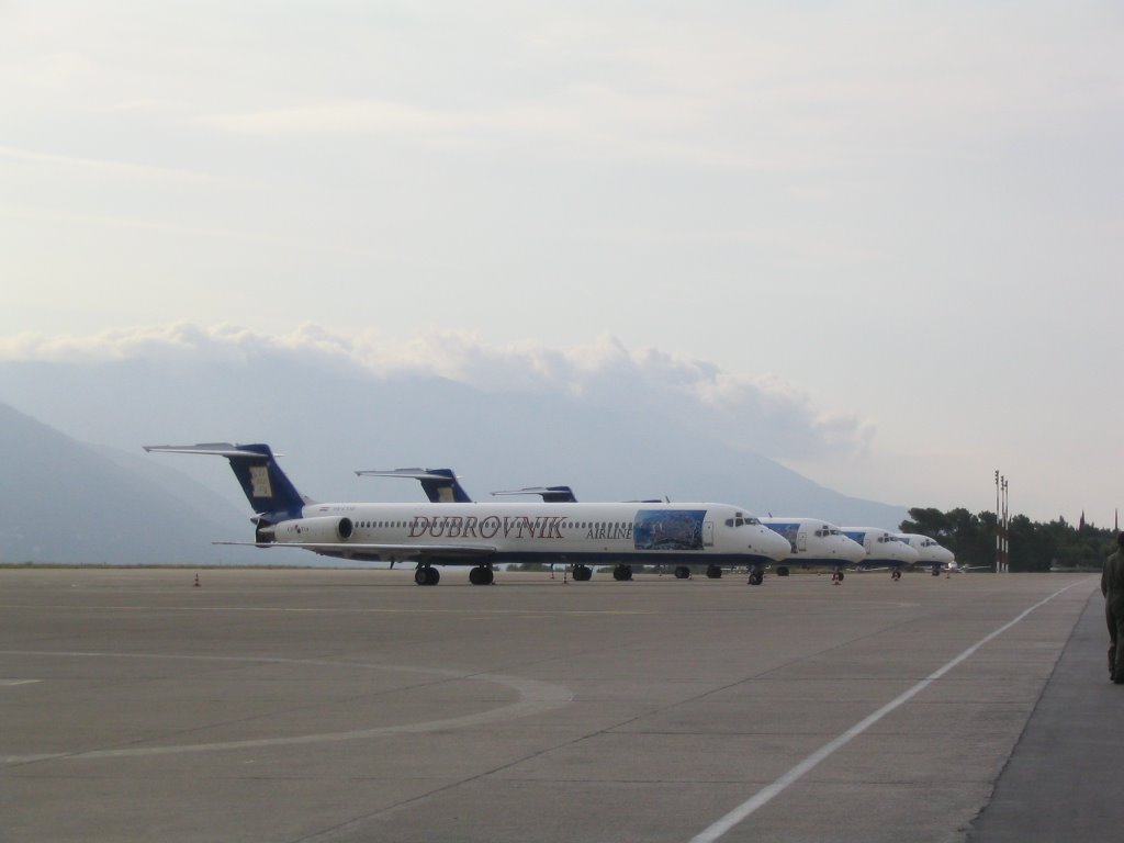 Some MD-83 at DBV Airport by Nemes Attila