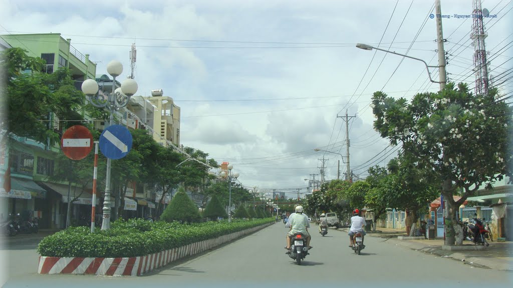 Đg. Hùng Vương by Thắng Nguyễn Xuân