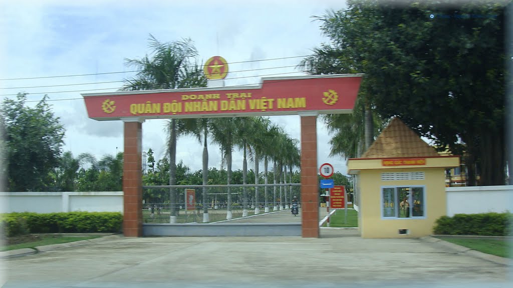 Doanh trại QĐ by Thắng Nguyễn Xuân