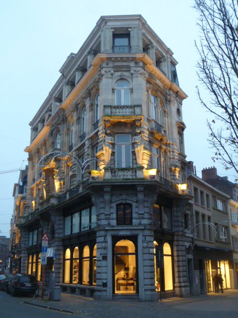 Henegouwenstraat, Hoekhuis Kalandestraat by Antisthenes