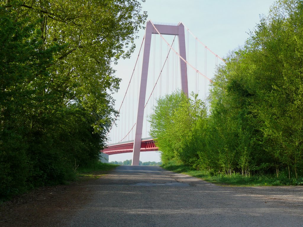 Rheinbrücke Emmerich by Rene Pitzen