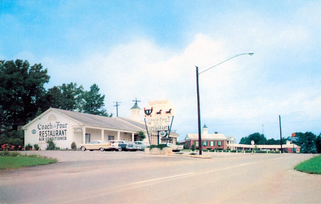 Chesmotel Lodge and Coach & Four Restaurant in Hopkinsville, Kentucky by ForwardLook