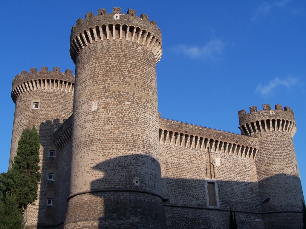 Tivoli - La rocca di pala Pio II Piccolomini by Konstantin Mitroshen…