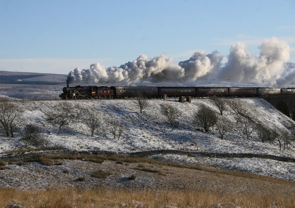 LMS Jubilee 5690 LEANDER on 1Z70 Lancaster - Carlisle at Ribblehead 27th November 2010 by top spotter