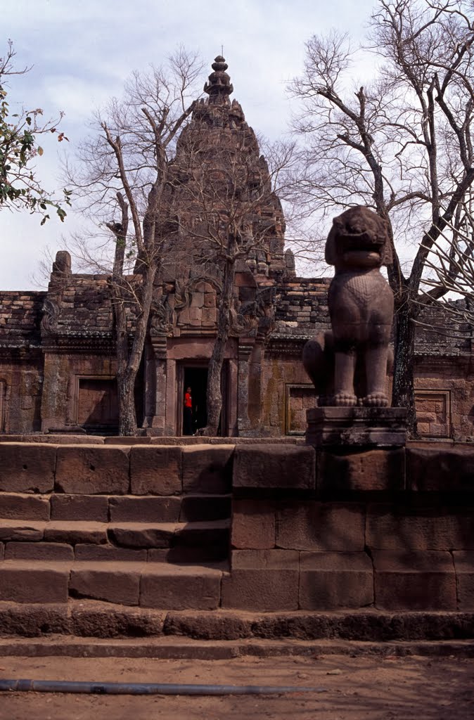 Phanom Rung Yai Yam Wattana, Amphoe Chaloem Phra Kiat, Buriram 31170, Thailand by Guido Freiherr von R…