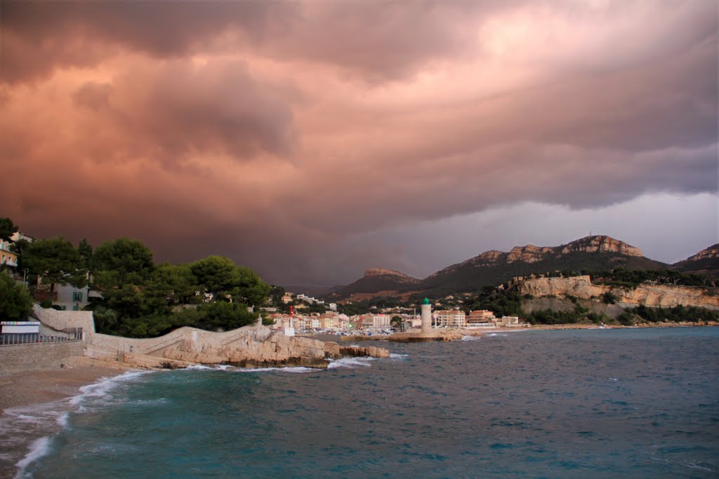 Cassis, ciel d'orage by lorcas