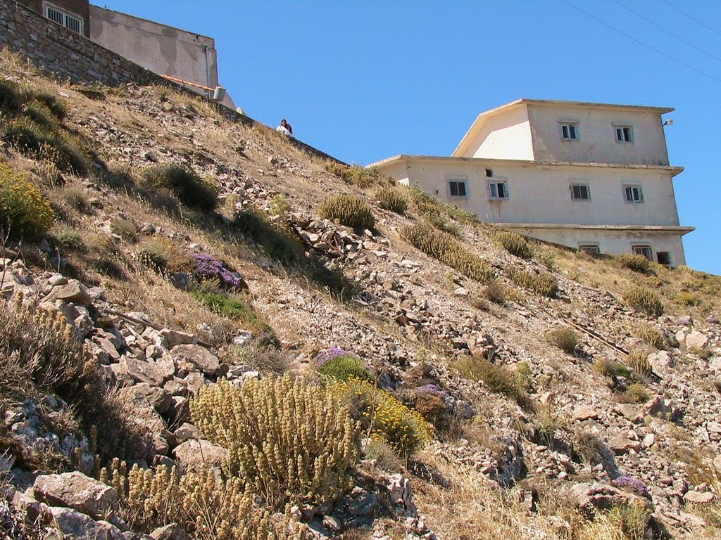 Santorini - La cima del monte Profitis Ilias by Maurizio Giove