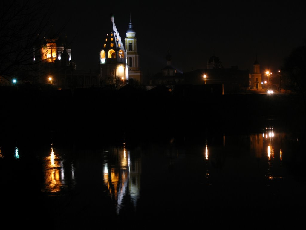 Kolomna citadel at night. Кремль ночью by Taras Bulba