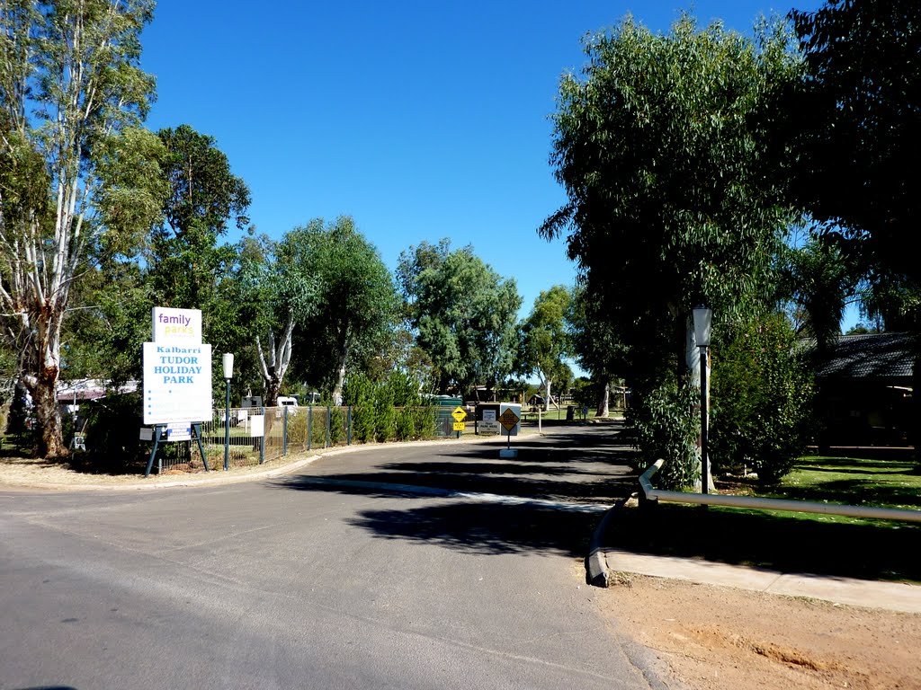 Entrance Kalbarri Tudor Holiday Park by Fred Language