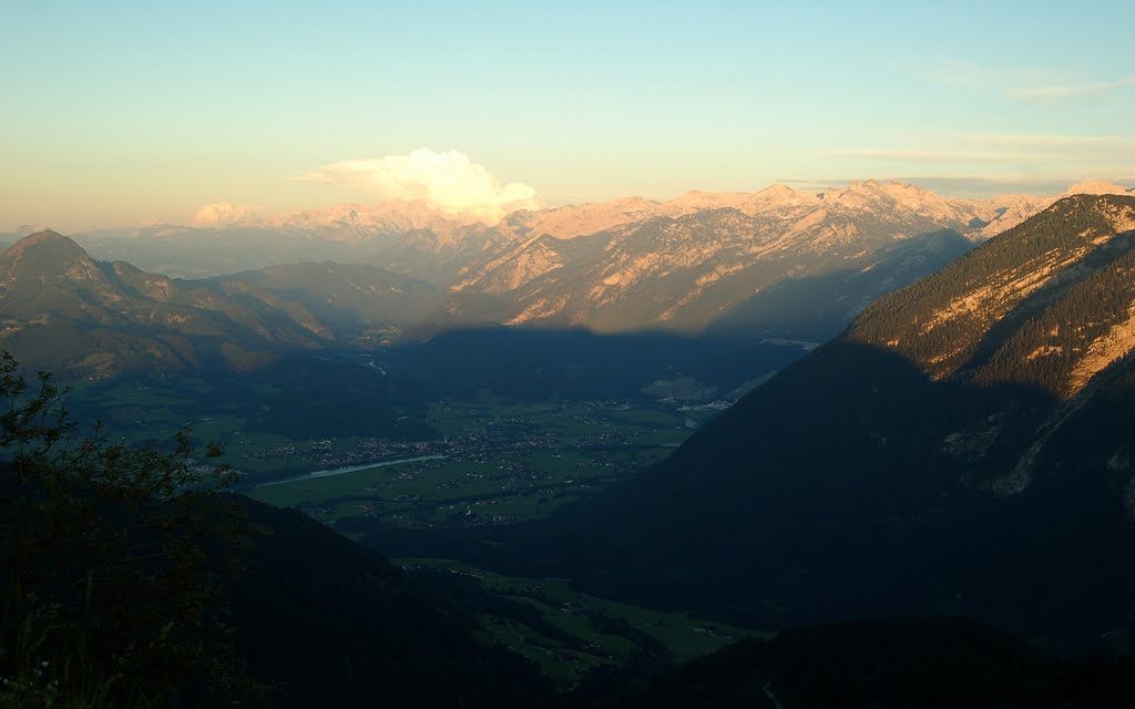 Bilder von der Roßfeld Panoramastraße, Sicht auf Österreich, Berchtesgadener Land by Hans J.S.C. Jongstra