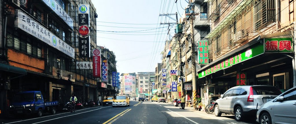 Keelung, Ren’ai District, Keelung City, Taiwan by ImagingTaipei