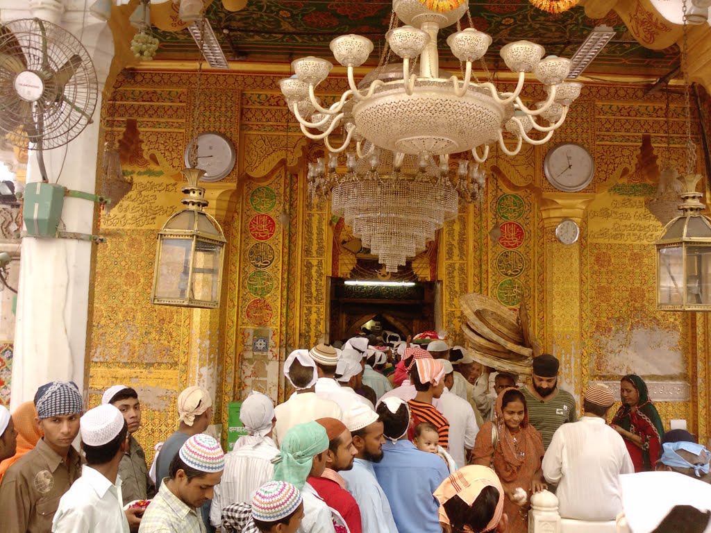 Ajmer Sharif Dargah by Sudeep Gupta