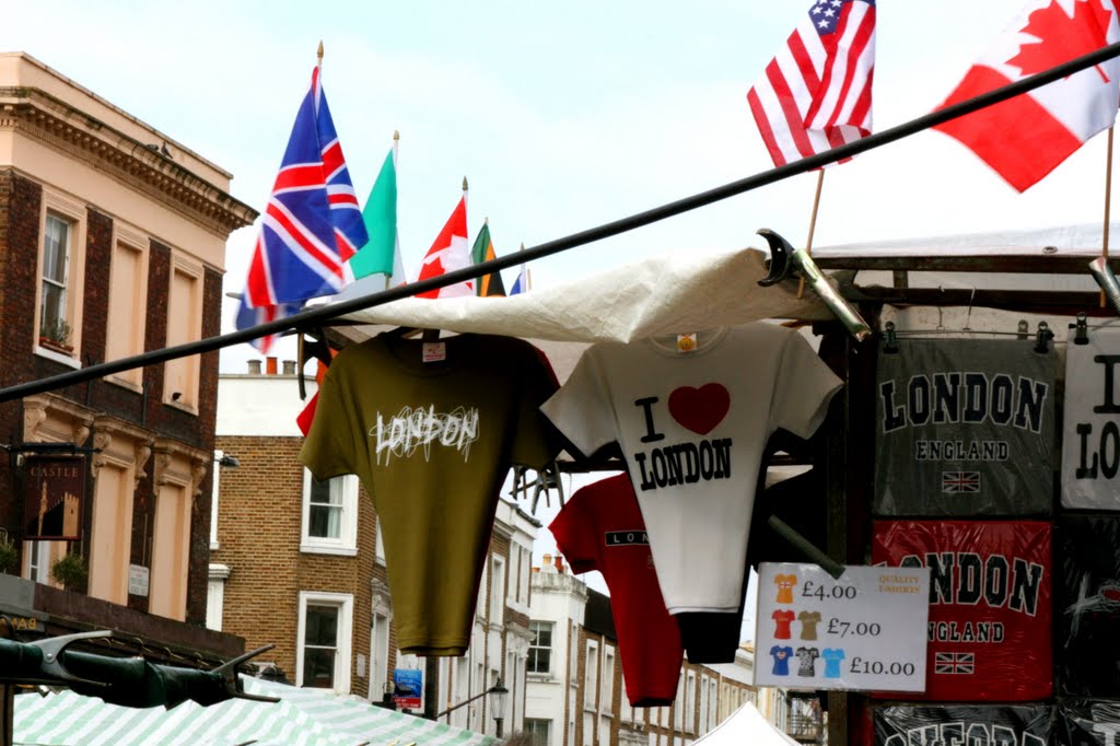 Portobello market - souvenirs by ChKoch