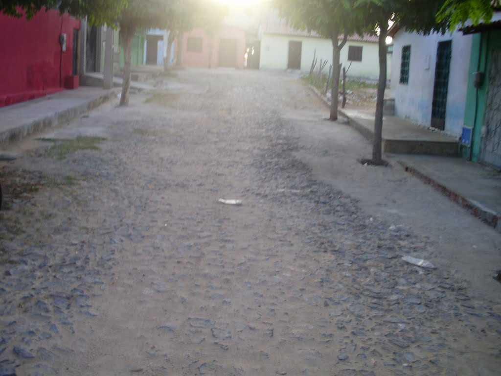 Rua do Bairro Boa Vida, ao amanhecer by francisco paiva