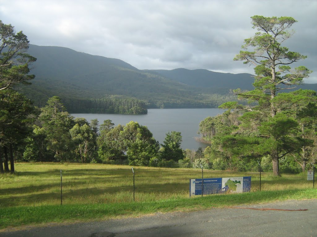 Maroondah Reservoir near Healesville, Vic by Jason Boyd