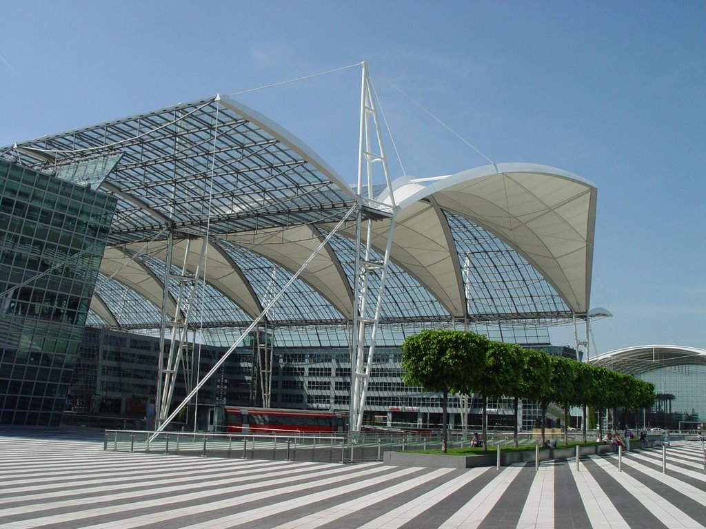 Airport Center by Leon Baumgartner