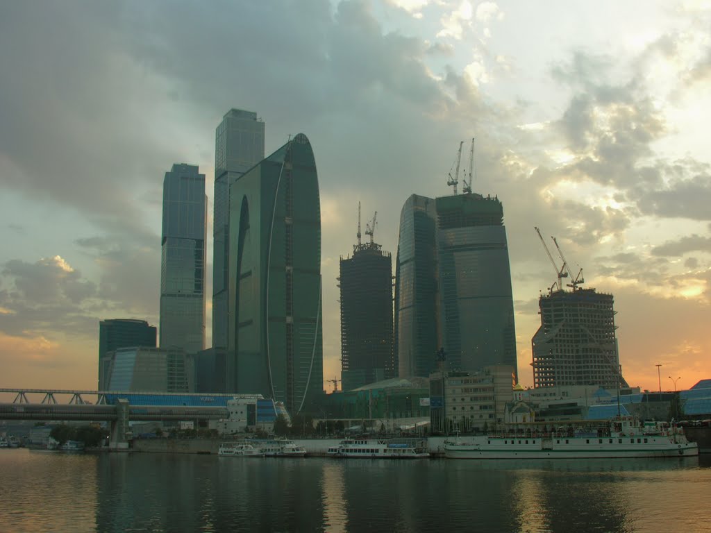 View to Moscow International Business Center from Tarasa Shevchenko embankment in hot smog on July 2010 by IPAAT