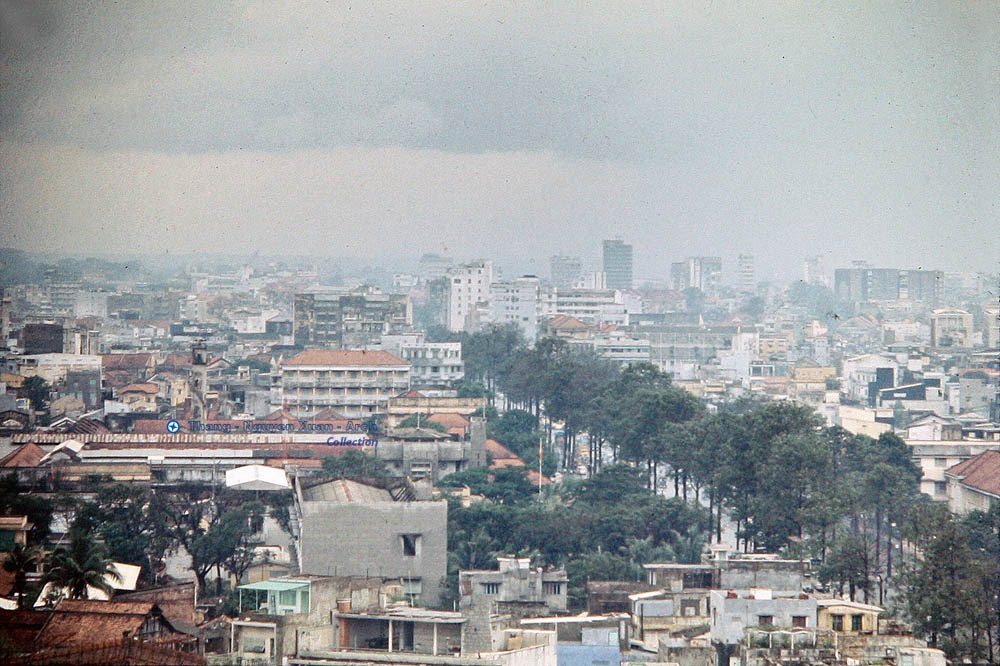 Sài Gòn - Ngày Xửa Ngày Xưa - Photo by Pat & Steve 1969 by Thắng ARCH “OV-10 Br…