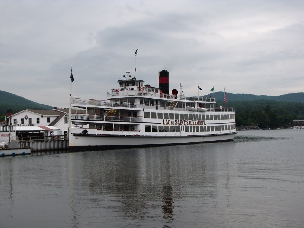 Lake George Ferry by Rafal Zawistowski