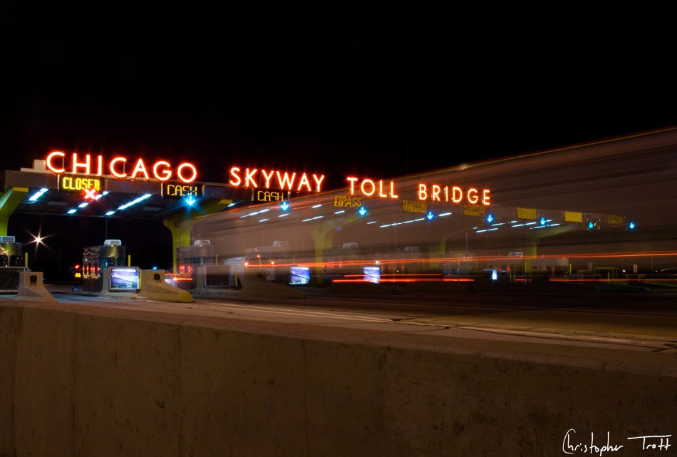 Chicago Skyway tollbooth by pixelfight