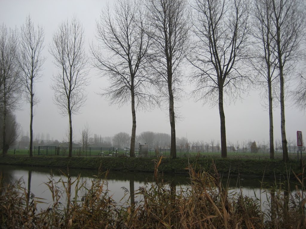 Waterzuivering aan overzijde Moervaart ter hoogte van pompgemaal by ilium