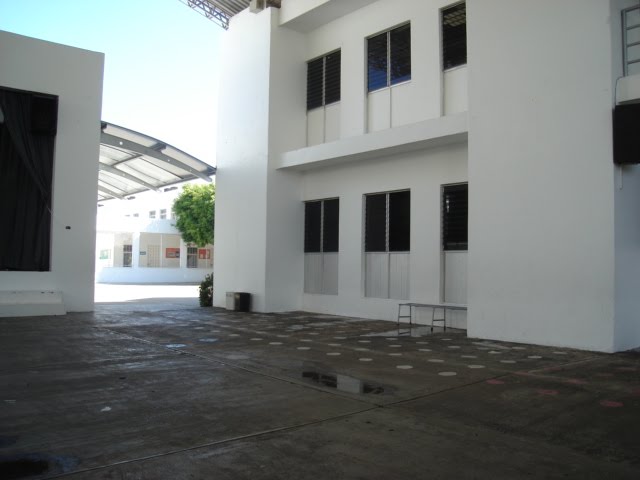 Patio civico colegio ingles by sedo_sedo