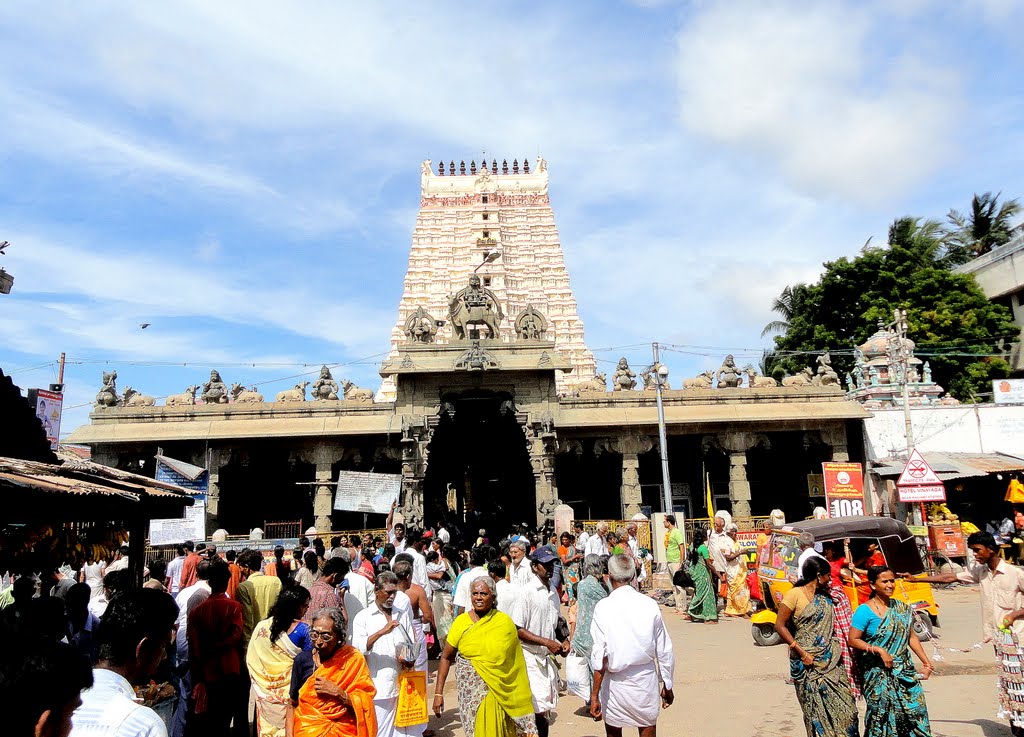 Loard Rameshwaram Temple, Rameshwaram by Dr.V.S.Chouhan