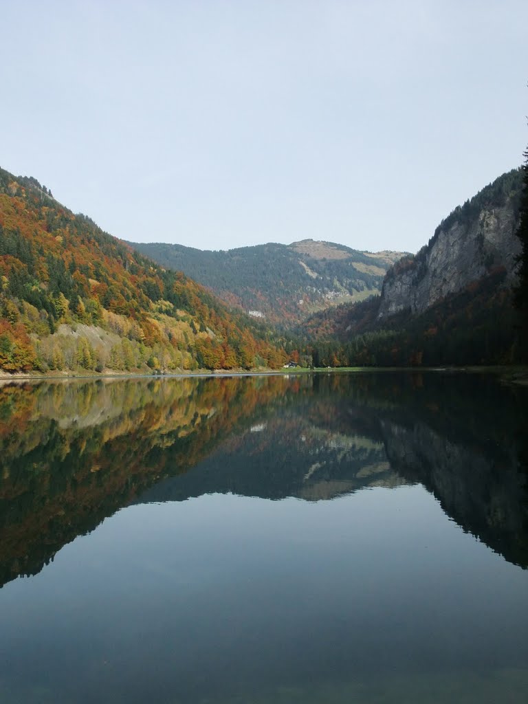 Lac de Montriond, in einem Seitental bei Morzine gelegen by Dieter Zinser (RDZfd…