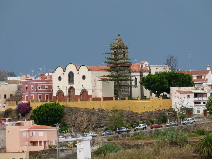 Iglesia de la Villa de Santa Brígida by Villa de Santa Brígi…