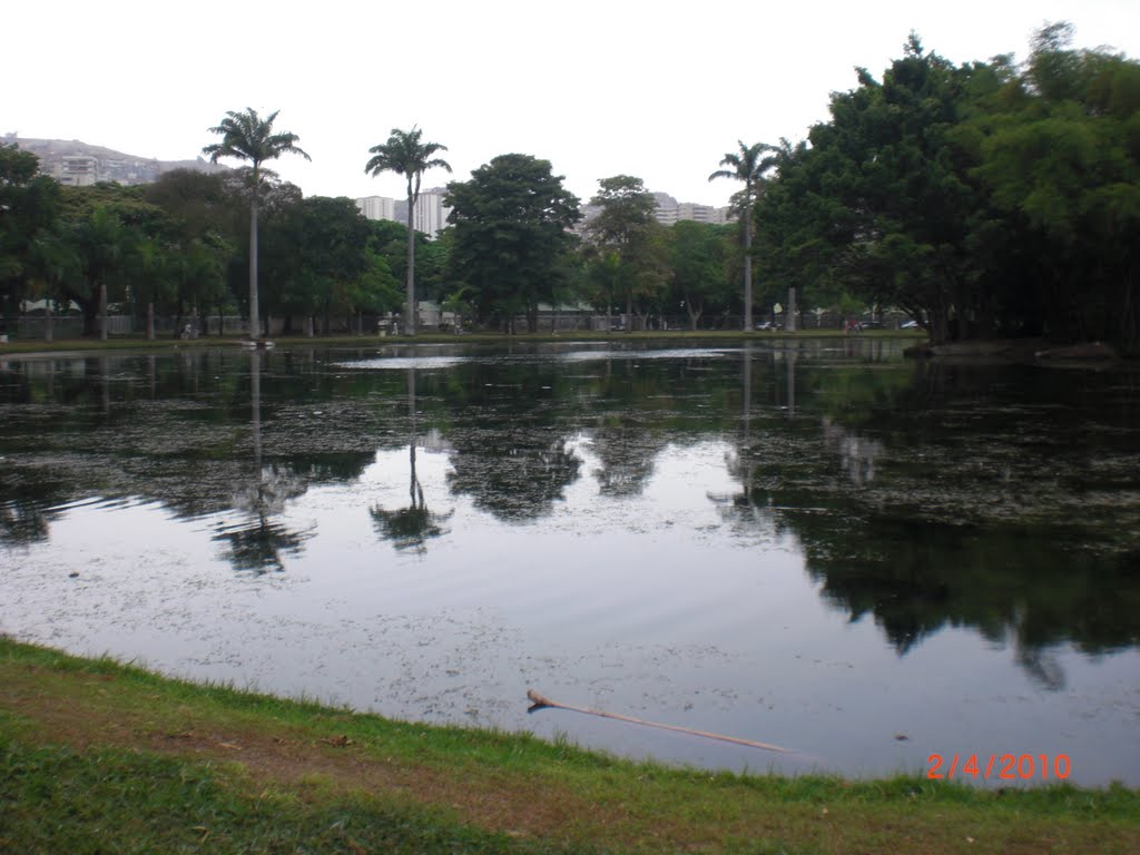 LAGUITO DEL CIRCULO MILITAR by Enrique Vinyals