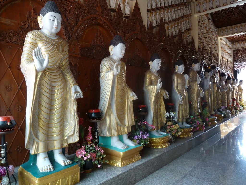 Dhammikarama Burmese Buddhist Temple, Penang by alan gian