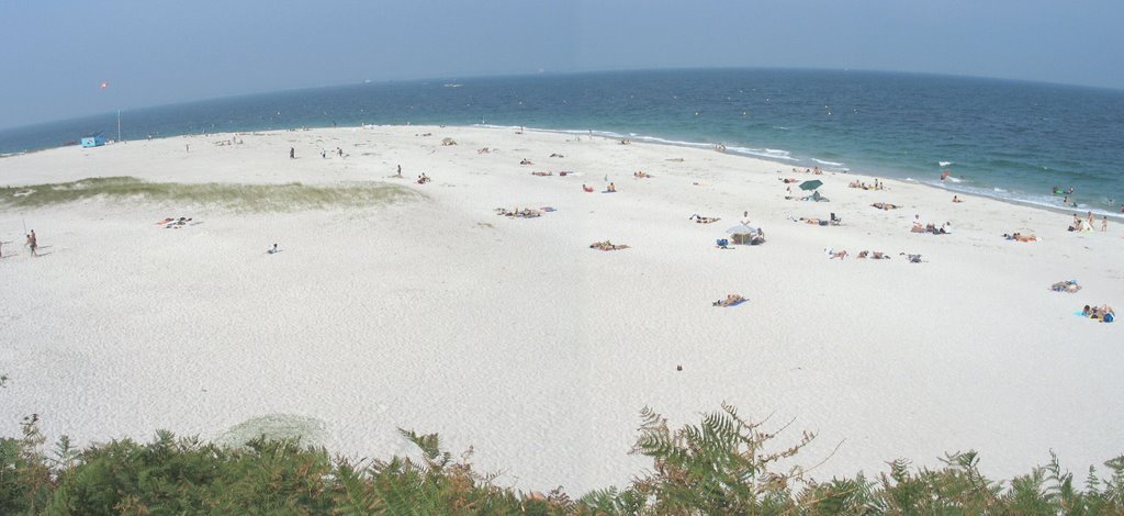 Bretagne-064-IleDeGroix (000°) - Caribbean beach by Roland Dittl