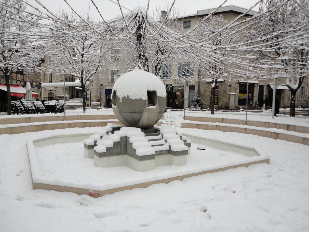 Plaza Quinet blanca de nieve by Alphard V