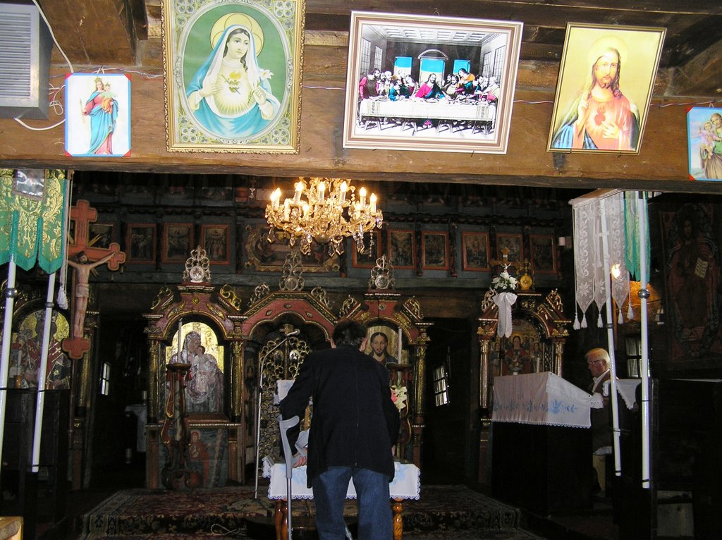 Wood chapel in Ulicske Krive 7 by Jozef Gonda