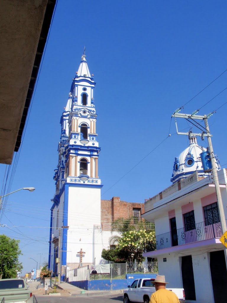 Santuario de Nuestra Señora de Guadalupe from Calle de Santuario La Oriente by Paul Hildebrandt