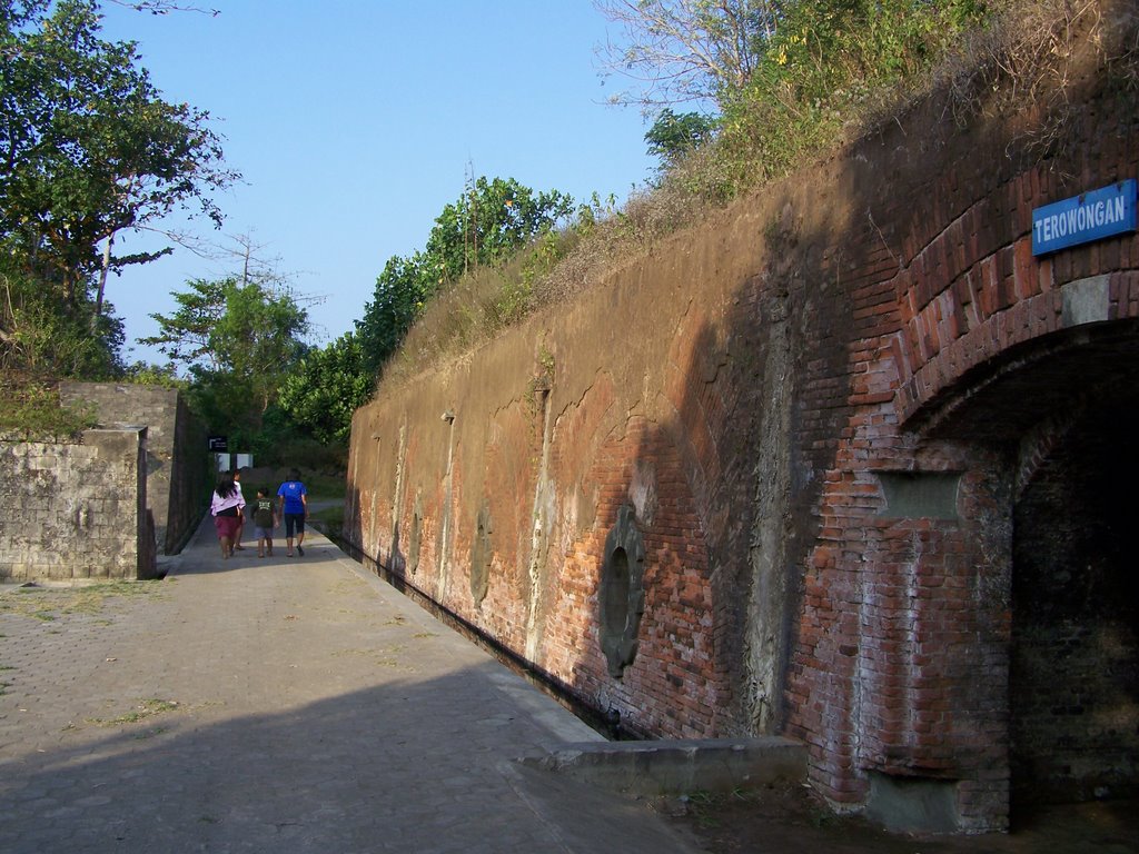 Fortress tunnel by Agus Priyono