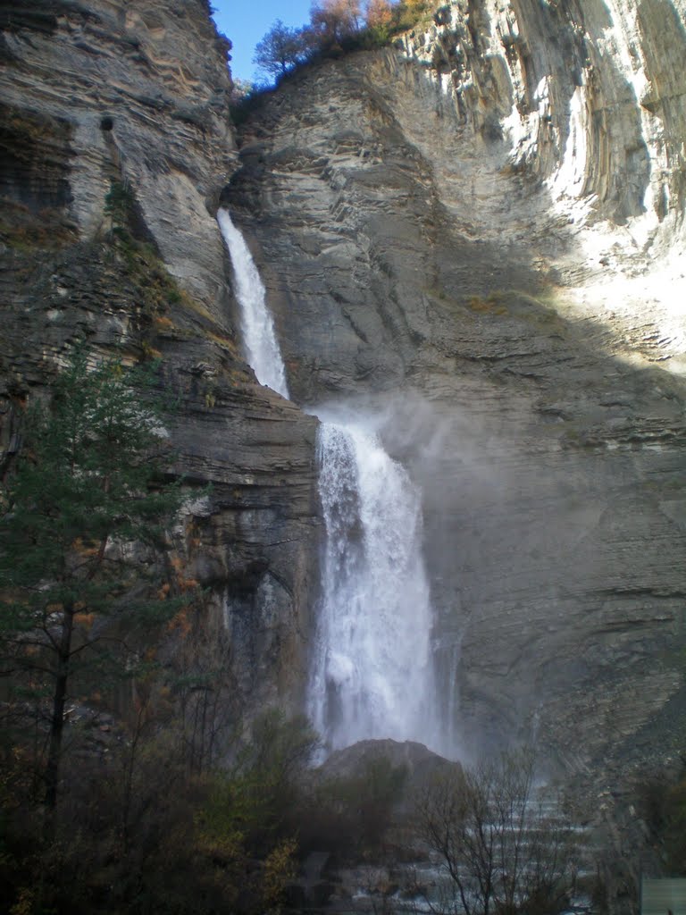 Cascada del Sorrosal, Broto by perikko