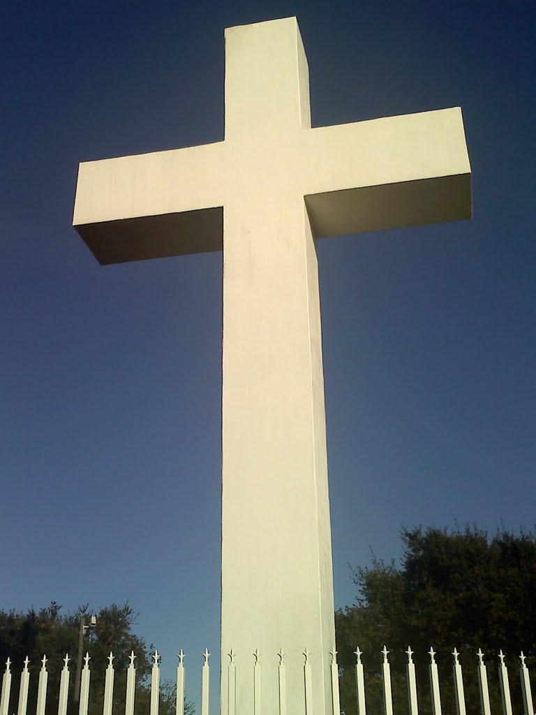 Mt. Helix Cross by R. L. Brown