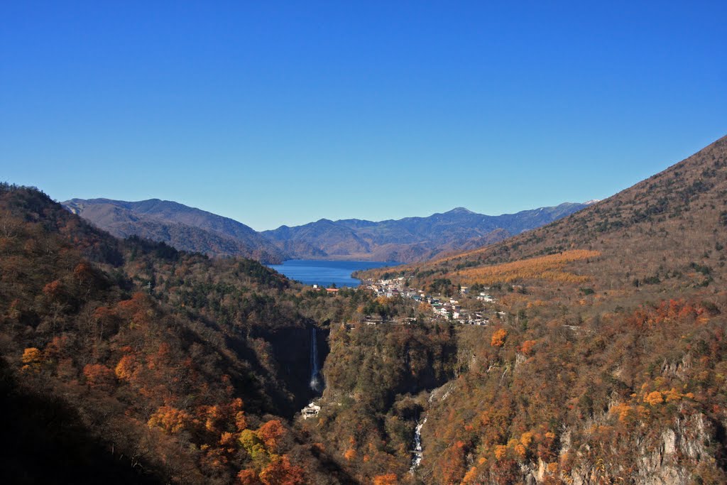 Lake Chyuzennji (中禅寺湖/明智平） by Takeshi Ueshima