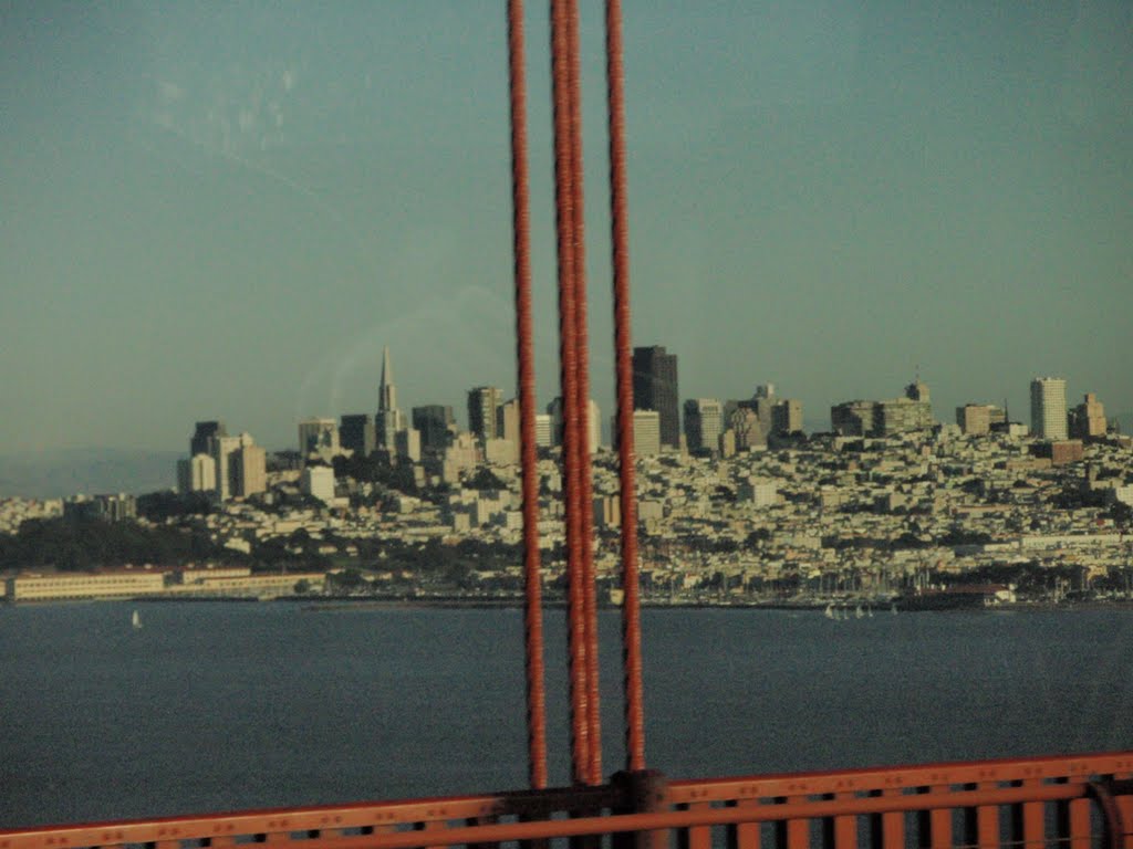 SAN FRANCISCO - CALIFORNIA - Golden Gate Bridge by zbizar