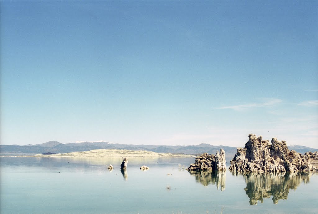 Mono Lake Tufa State Reserve 05/06/1999 0830-1130 by Benjamin Pezzillo