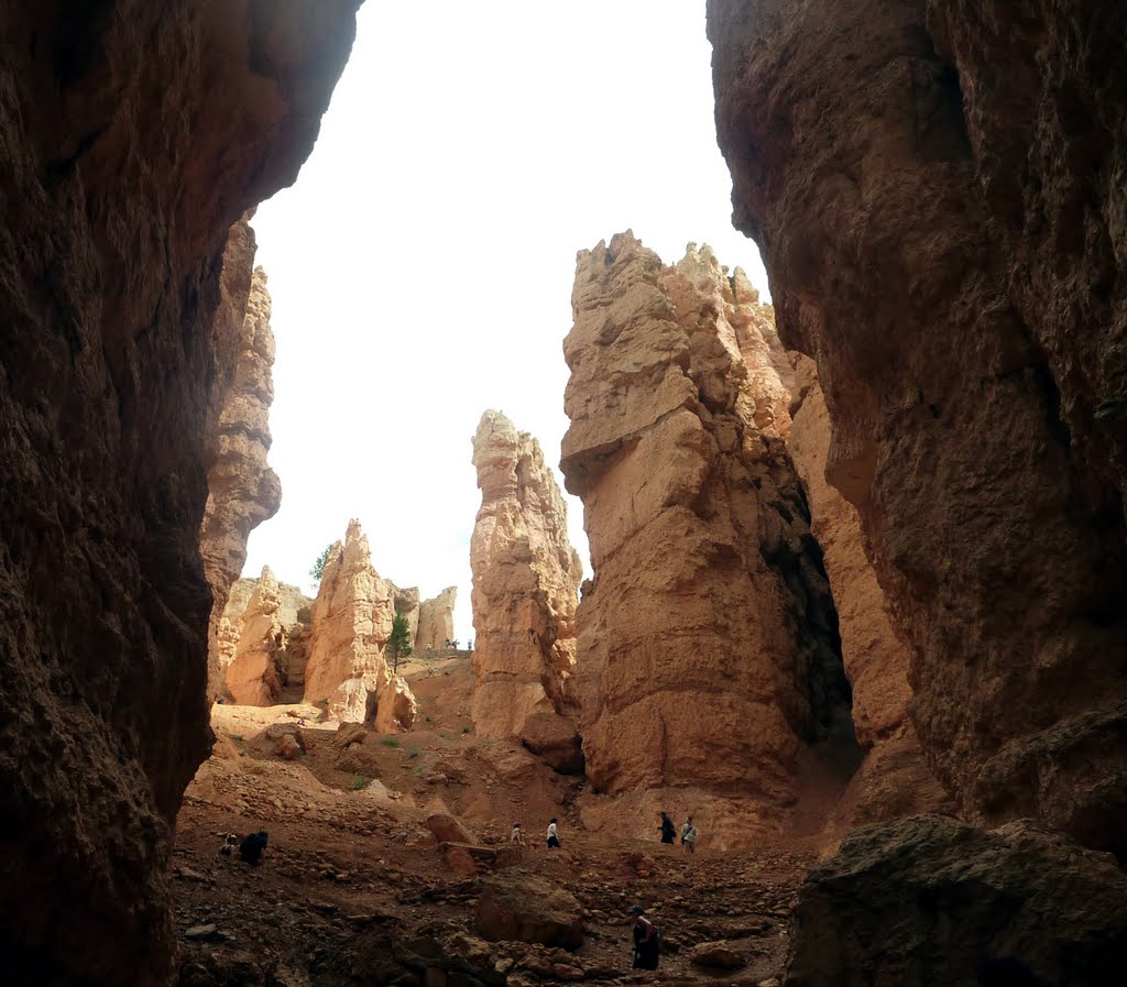 Walking through Bryce Canyon by Spiritualized Kaos