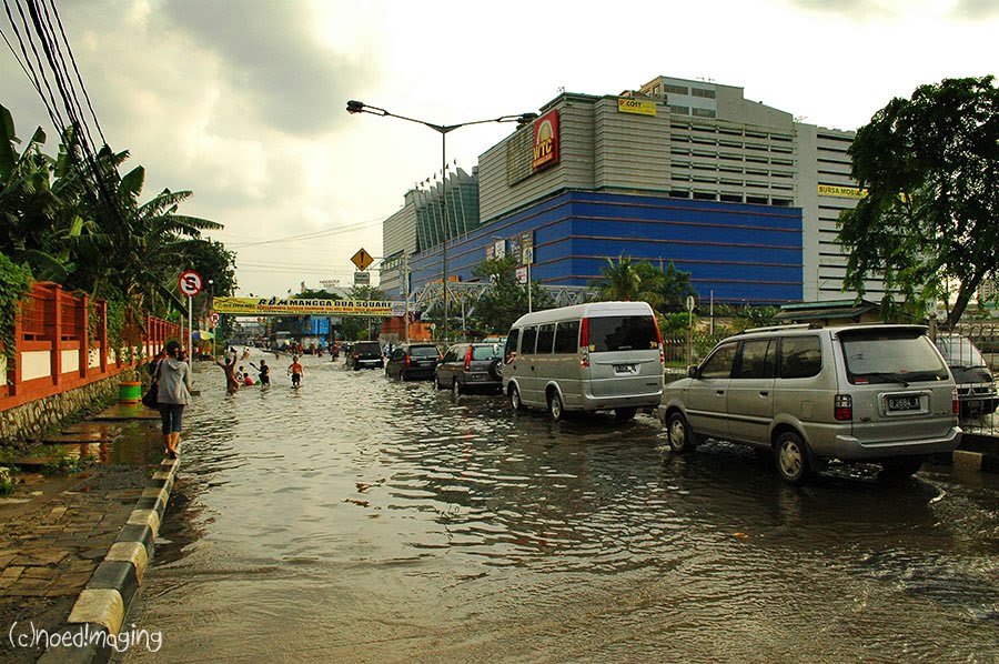 Banjir di Gunung Sahari, 3 Des 2010 by Hanudiyan